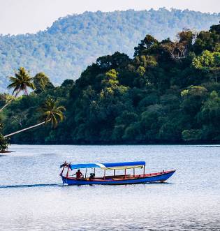 PC: Tatai Riverfront Lodge